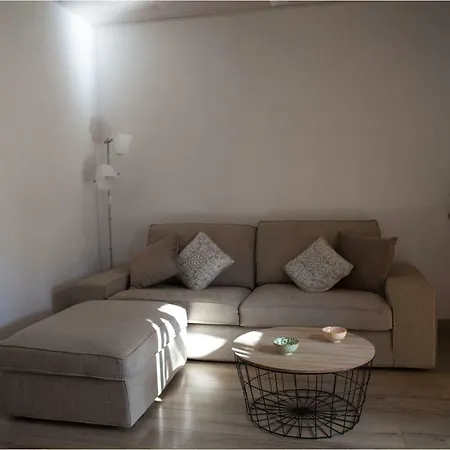 Lyra Is A New Experience, Beauty And Silence 아파트 *