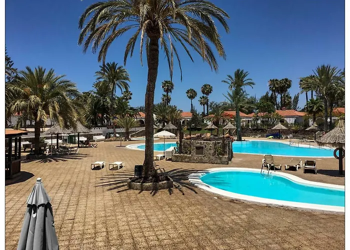 Lyra Is A New Experience, Beauty And Silence Playa del Ingles (Gran Canaria)